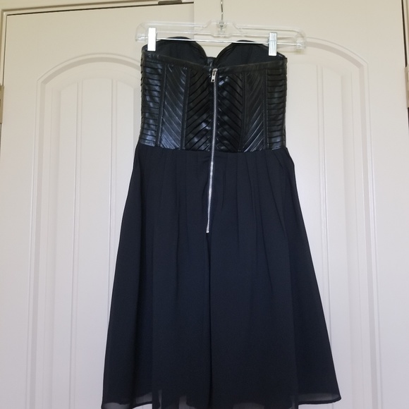 Ark & Co Dress - Picture 2 of 3